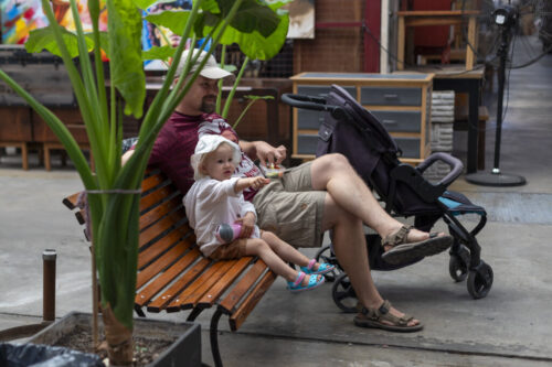 9° lugar | Concurso: Street Photography Canon EOS 6D Mark II · 50mm · f/2.5 · 1/125s · ISO 100