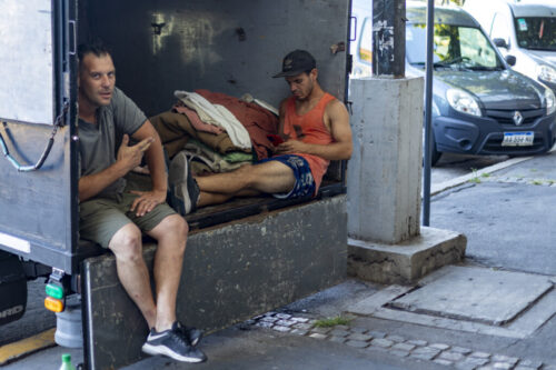 6° lugar | Concurso: Street Photography Canon EOS 6D Mark II · 50mm · f/1.8 · 1/80s · ISO 100