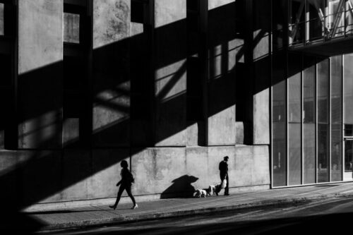 2° lugar | Concurso: Sombras en blanco y negro Canon EOS REBEL T5i · 28mm · f/8 · 1/200s · ISO 100