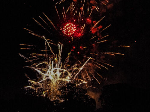 2° lugar | Concurso: Fuegos Artificiales COOLPIX S60 · 7mm · f/4 · 1/25s · ISO 400