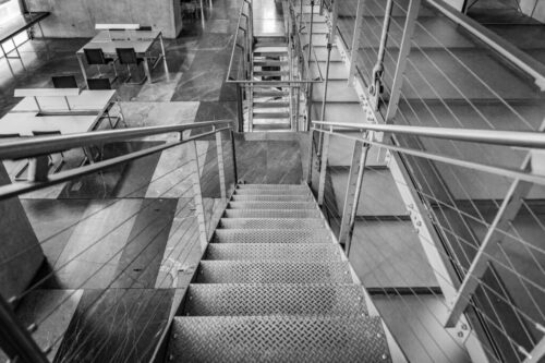 10° lugar | Concurso: Escalera ILCE-7M4 · 24mm · f/4 · 1/100s · ISO 1250